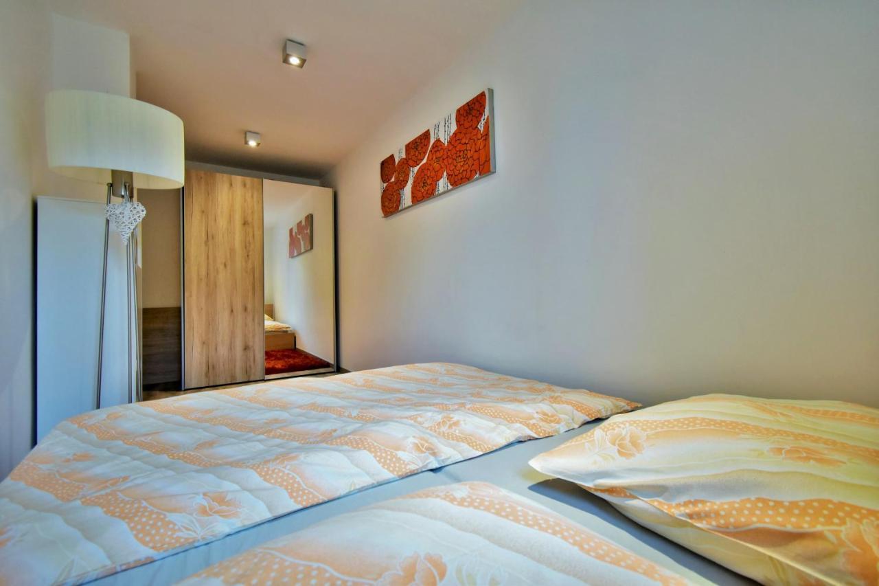 Apartment Dalibor II With Private Entrance And Private Garage Špindlerŭv Mlýn Екстериор снимка